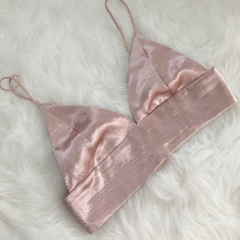 Silky Shiny Blush Bralette, Medium